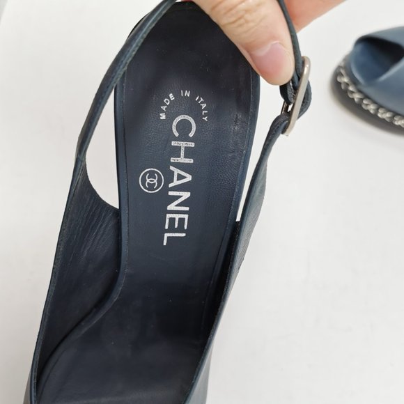 CHANEL Navy Blue Leather Chain Link Slingback Peep Toe Pumps Heels - Picture 4 of 11